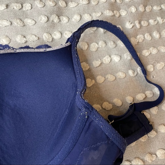 [Victoria’s Secret] Body By Victoria Lined Demi - Picture 6 of 8